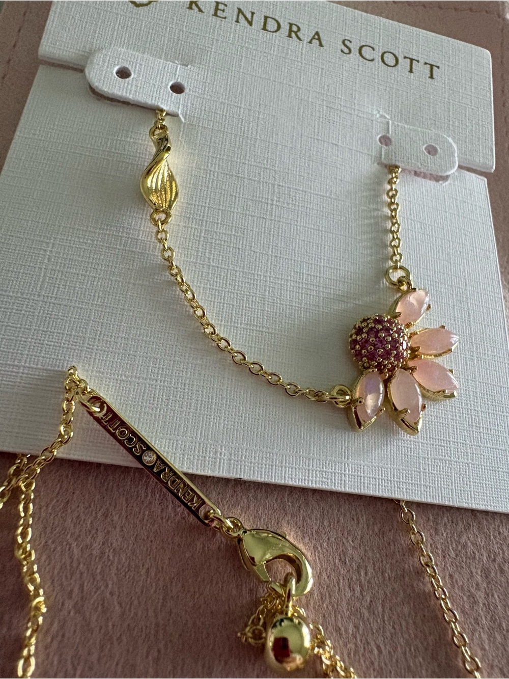 Kendra Scott Anya flower necklace - Picture 2 of 5